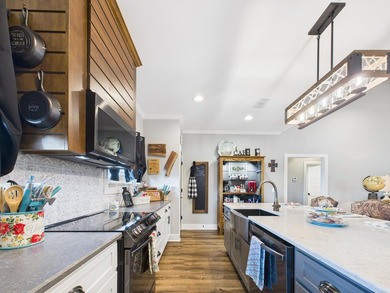 River Life Starts Here! Built in 2021 and situated on - photo 16