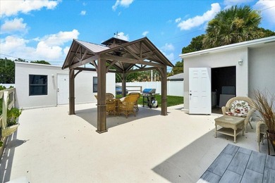 Discover this exceptional 5-unit apartment property, a rare - photo 18