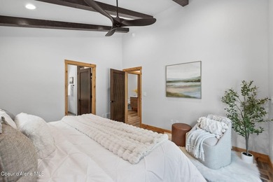 Nestled on the picturesque Priest Lake Golf Club, this brand new - photo 22