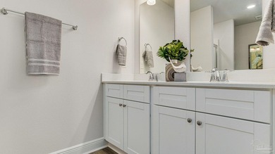 Welcome to your dream coastal retreat! Nestled in an ideal - photo 22