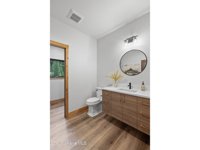 Nestled on the picturesque Priest Lake Golf Club, this brand new - photo 26