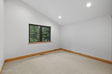 Nestled on the picturesque Priest Lake Golf Club, this brand new - photo 28