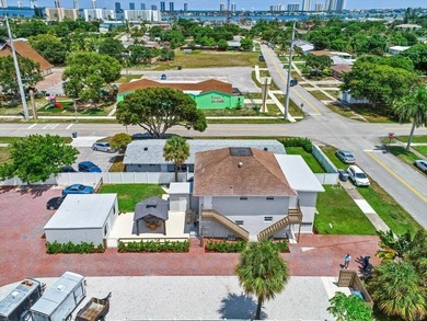 Discover this exceptional 5-unit apartment property, a rare - photo 28
