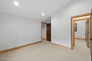 Nestled on the picturesque Priest Lake Golf Club, this brand new - photo 29