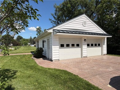 Perfectly positioned along Canandaigua Lake, this exceptional - photo 40