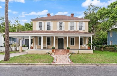 520 Ellis Street offers timeless historic character that has - photo 1