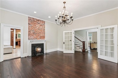 520 Ellis Street offers timeless historic character that has - photo 7