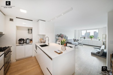 Hudson River Condo For Sale in New York (Manhattan) New York