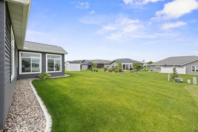 Enjoy the ease of one-level living in this beautifully designed - photo 20