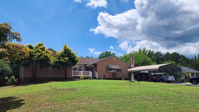 Private Backyard Oasis - 6 Bedrooms - 3 1/2 Baths - Ideal for - photo 1