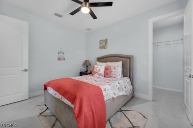 Welcome to your Cape Coral waterfront retreat! This beautifully - photo 21
