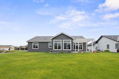 Enjoy the ease of one-level living in this beautifully designed - photo 21