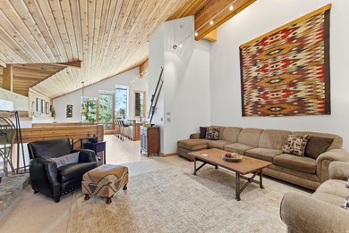 Ideally positioned in Silver Lake, with ski to, ski from access - photo 10