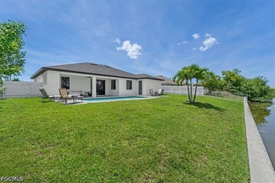 Welcome to your Cape Coral waterfront retreat! This beautifully - photo 36