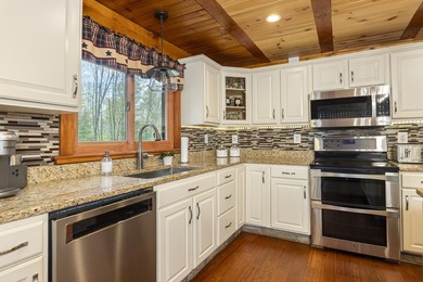 Experience the perfect blend of rustic seclusion and modern - photo 8