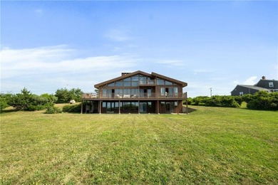 This waterfront property offers an increasingly rare opportunity - photo 12