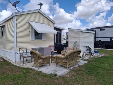 Come see this park model in Windward Isle community in Sarasota - photo 13