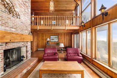 This waterfront property offers an increasingly rare opportunity - photo 14