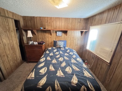 Looking for a year-round residence or the perfect lake getaway - photo 6