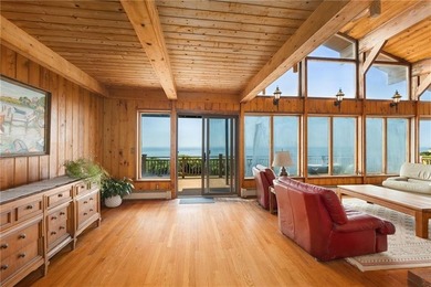 This waterfront property offers an increasingly rare opportunity - photo 19