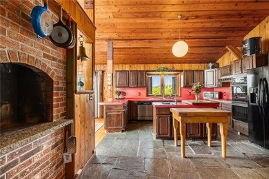 This waterfront property offers an increasingly rare opportunity - photo 22