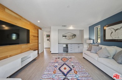 Sleek Architectural with Ocean Views. This striking contemporary - photo 24