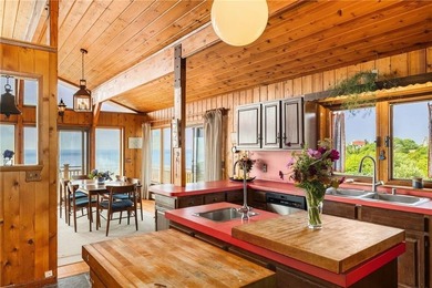 This waterfront property offers an increasingly rare opportunity - photo 24
