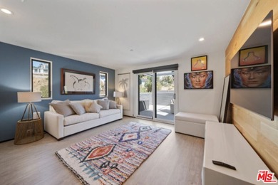 Sleek Architectural with Ocean Views. This striking contemporary - photo 25
