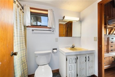 This waterfront property offers an increasingly rare opportunity - photo 30