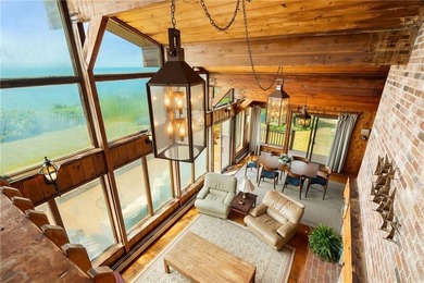 This waterfront property offers an increasingly rare opportunity - photo 32