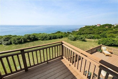 This waterfront property offers an increasingly rare opportunity - photo 37