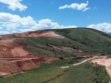 Exceptional opportunity to acquire a 59.25-acre aggregate - photo 9