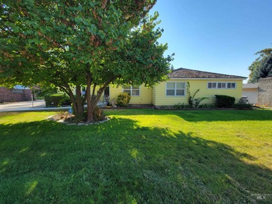 Lake Lowell Home For Sale in Nampa Idaho