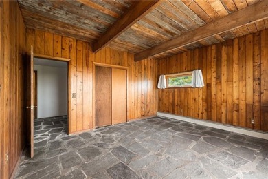 This waterfront property offers an increasingly rare opportunity - photo 42