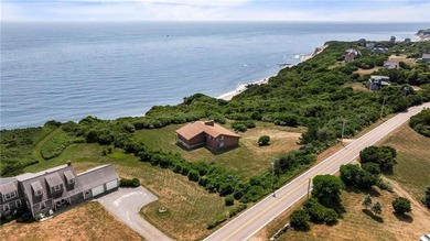 This waterfront property offers an increasingly rare opportunity - photo 47
