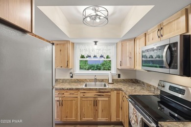 Escape to your own your fully furnished and completely renovated - photo 10