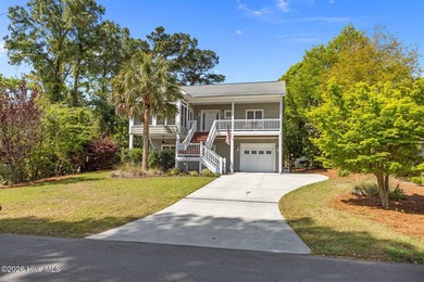 Welcome to 325 Live Oak Street, a beautifully crafted - photo 2