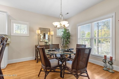 Welcome to 325 Live Oak Street, a beautifully crafted - photo 4
