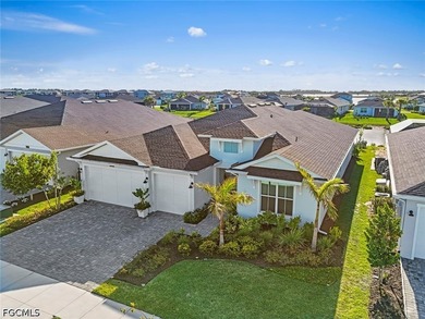 Welcome to luxury living at its finest in beautiful gated - photo 34