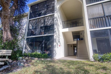 (private lake, pond, coastal) Condo For Sale in Tarpon Springs Florida