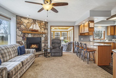 *Coldwater Lake-Shawnee Shoals* This amazing 3 bedroom and 2.5 - photo 8