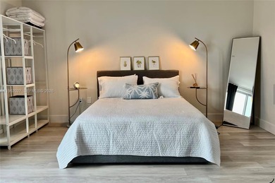 DAILY RENTALS ALLOWED!!!!! MIXED-USE WORK & LIVE UNIT!!!
Brand