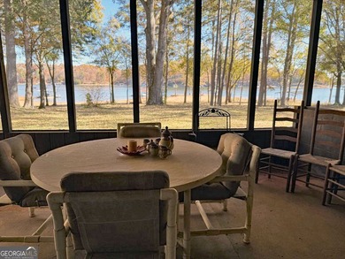 This Lake Hartwell home is just 10 minutes from I-85 with easy - photo 11
