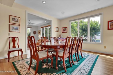 Beautiful Craftsman-style home with sweeping views of the 6th - photo 11