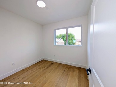 Discover your new home in this stunning 2-bedroom, 2-bathroom - photo 15