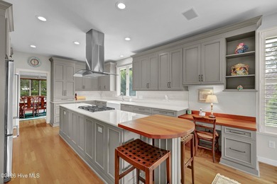 Beautiful Craftsman-style home with sweeping views of the 6th - photo 18