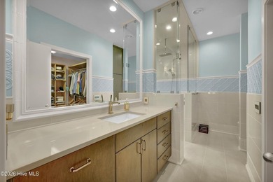 Beautiful Craftsman-style home with sweeping views of the 6th - photo 25