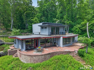 A remarkable blend of architecture, nature, and modern comfort - photo 2