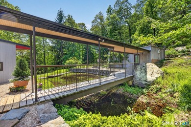 A remarkable blend of architecture, nature, and modern comfort - photo 5