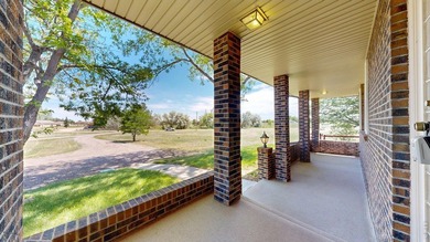 Beautiful Ranch Home on 4.86 Acres. Offering comfort - photo 2